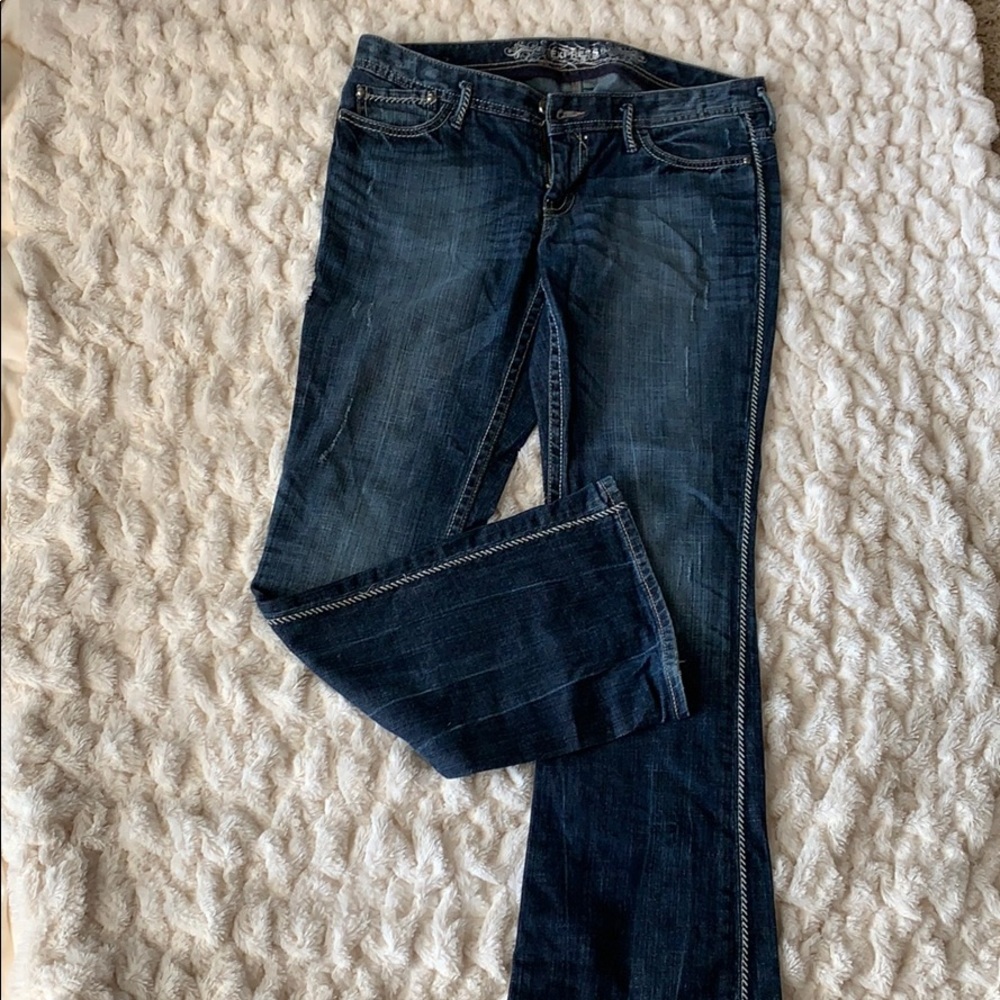 Boot cut jeans